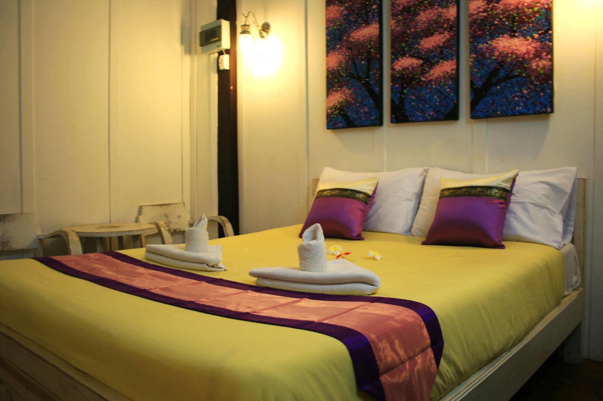 Paifah Boutique House Hotel Buitenkant foto