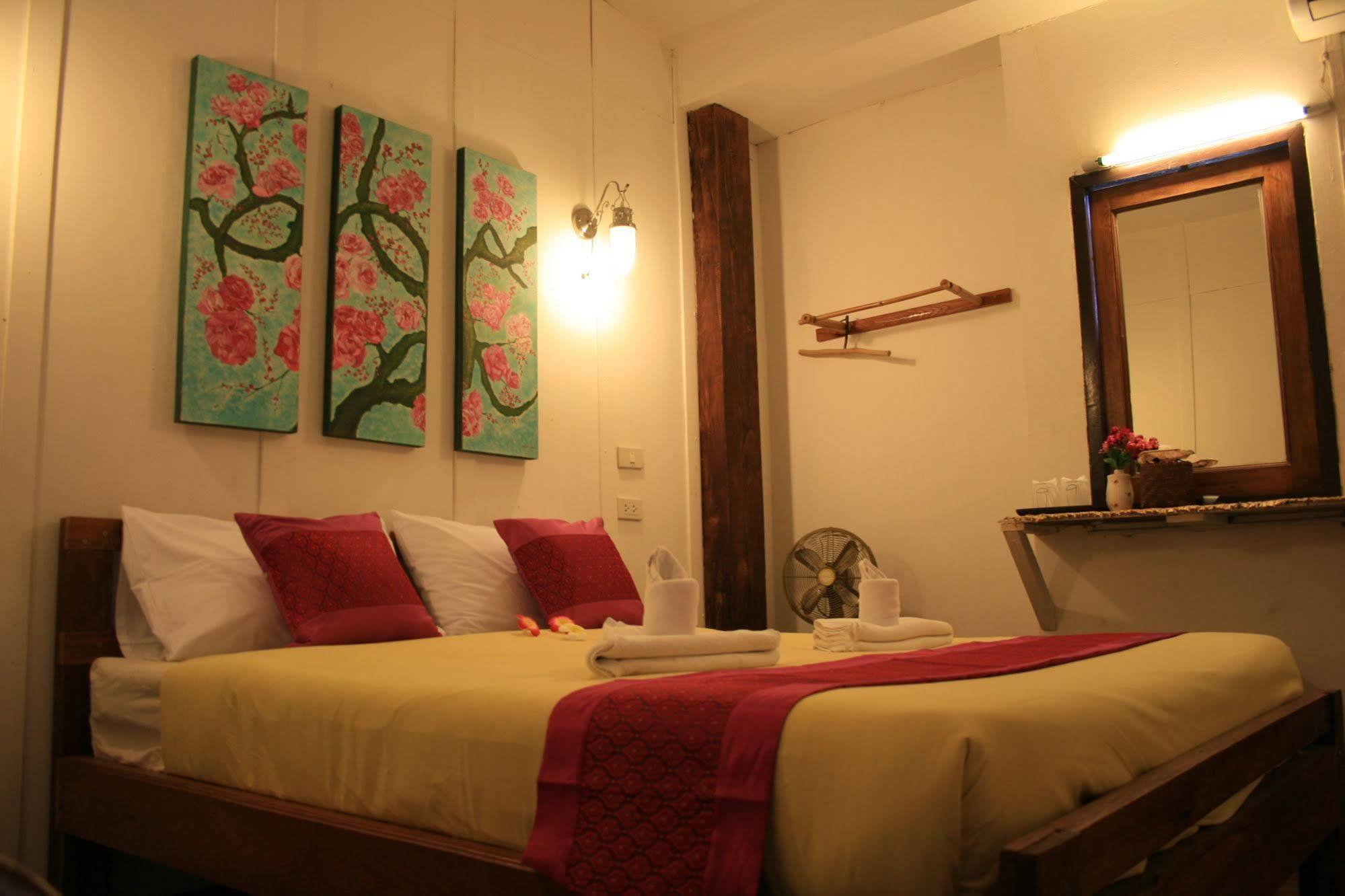 Paifah Boutique House Hotel Buitenkant foto