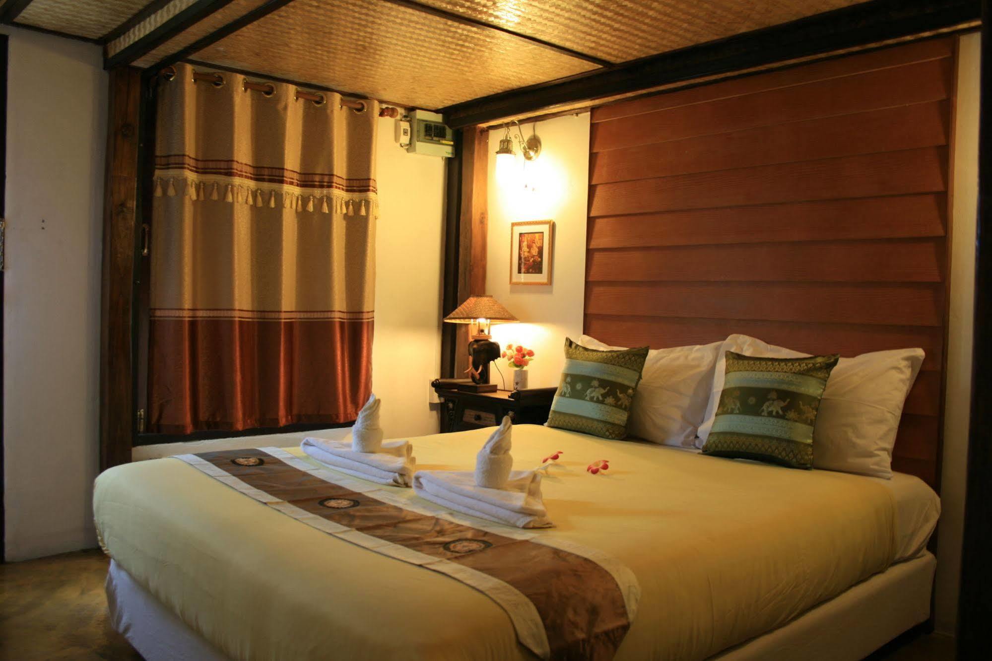 Paifah Boutique House Hotel Buitenkant foto