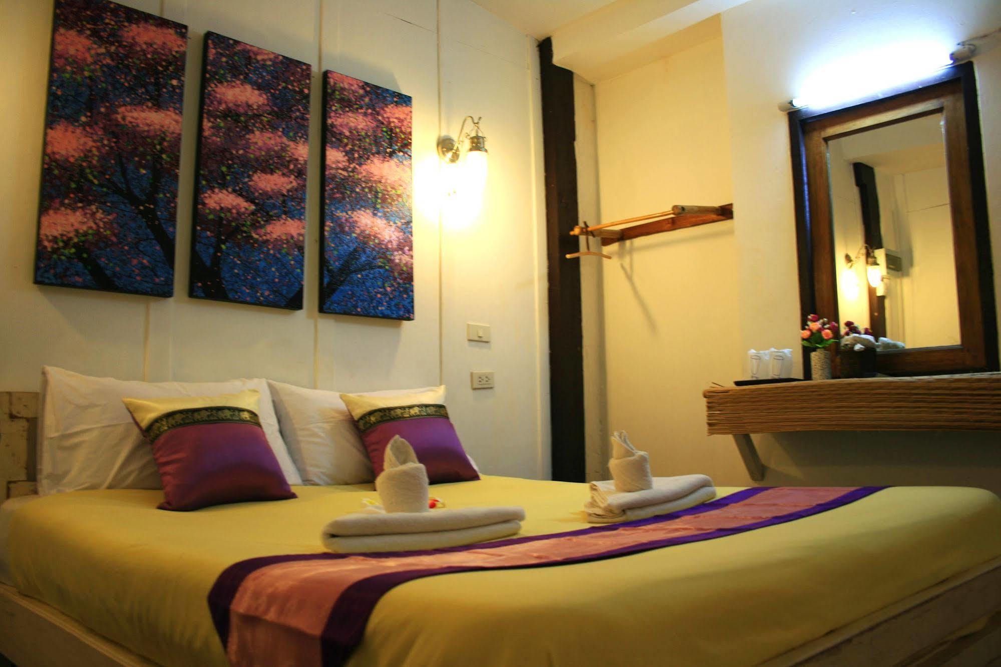 Paifah Boutique House Hotel Buitenkant foto